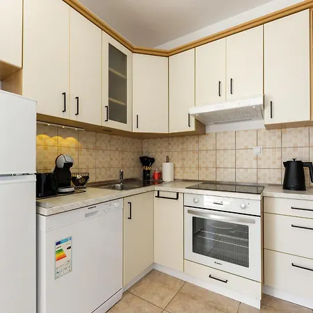 Sweet Zora アパート ザダル