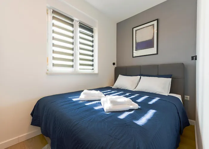 Sweet Zora زادار